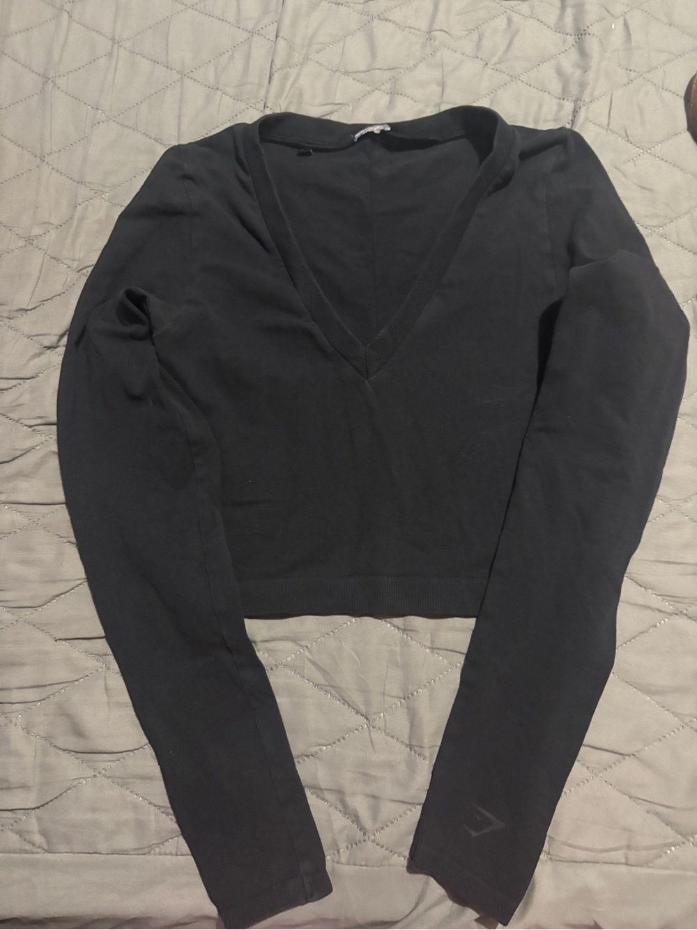 Gymshark Black V-Neck Cropped Long Sleeve Top